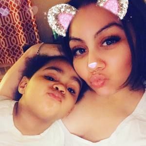 Meet your Posher, Awilda